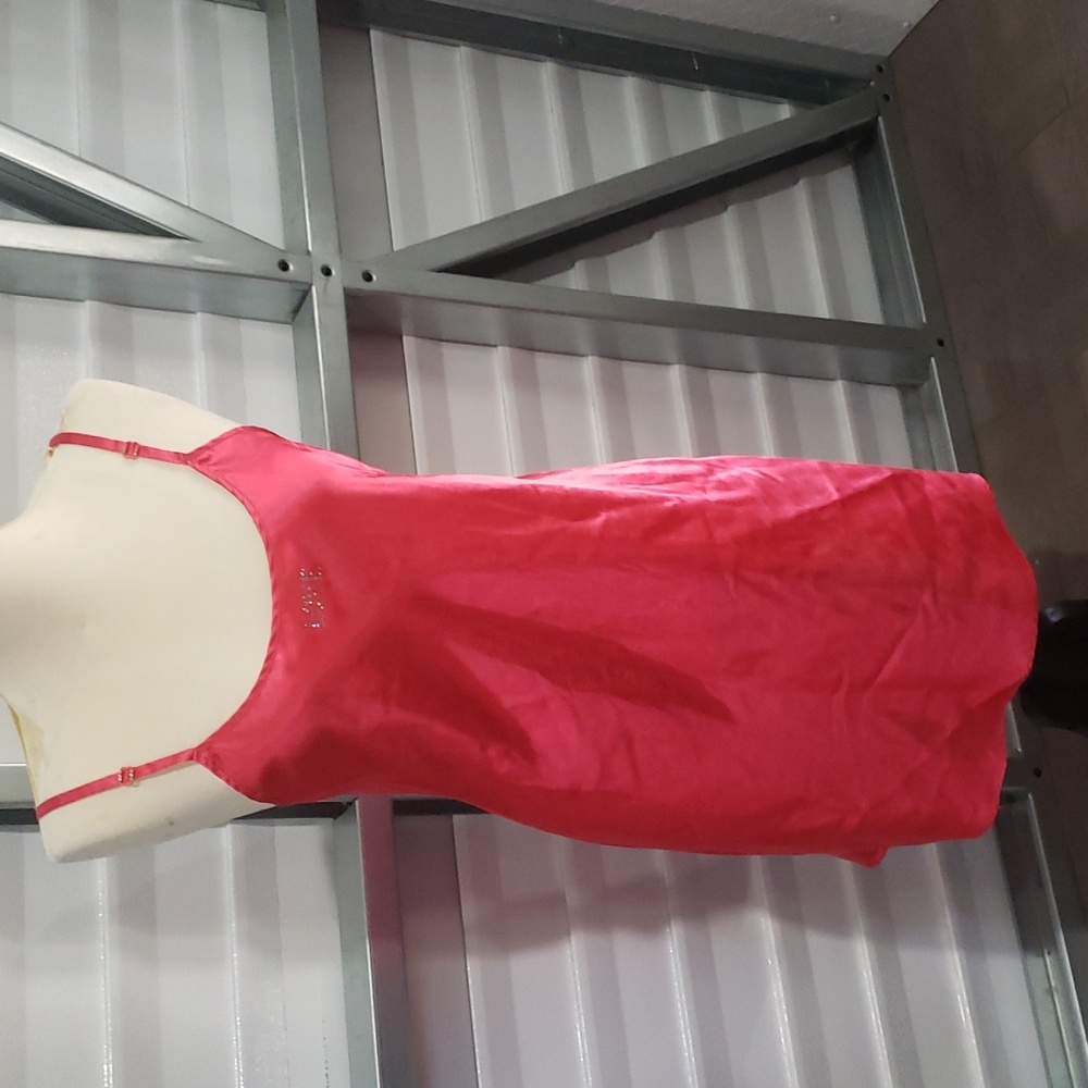 Valerie Stevens nightgown size Small
